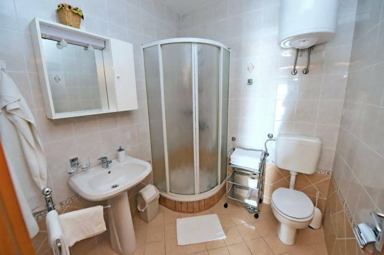 Appartamento Apartman Mima Porat  Esterno foto